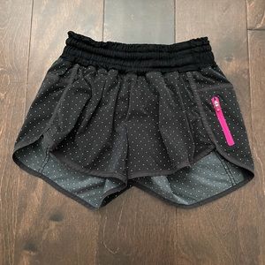 Lululemon tracker shorts